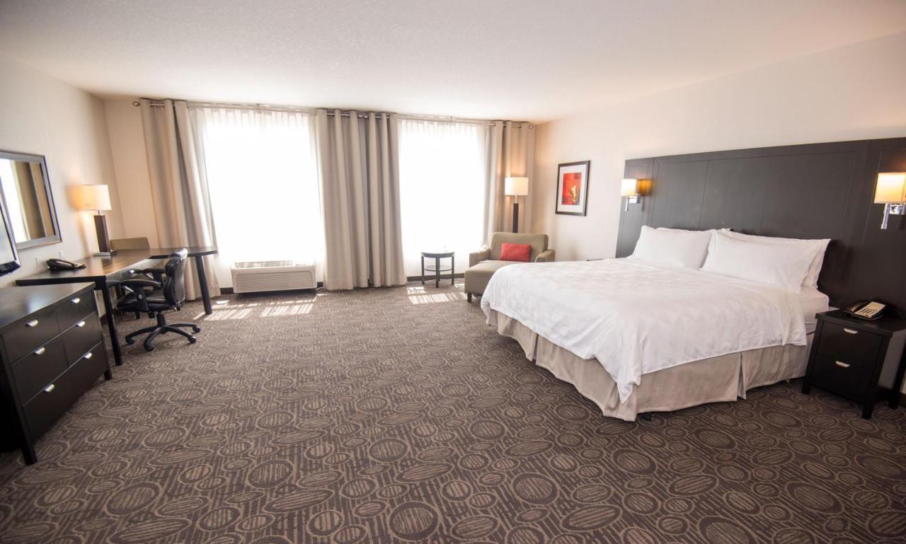 Holiday Inn Hotel&Suites Red Deer, an IHG Hotel Buitenkant foto