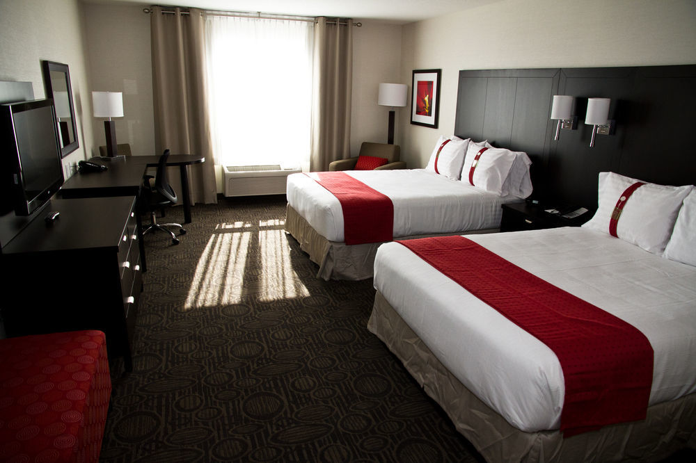 Holiday Inn Hotel&Suites Red Deer, an IHG Hotel Buitenkant foto