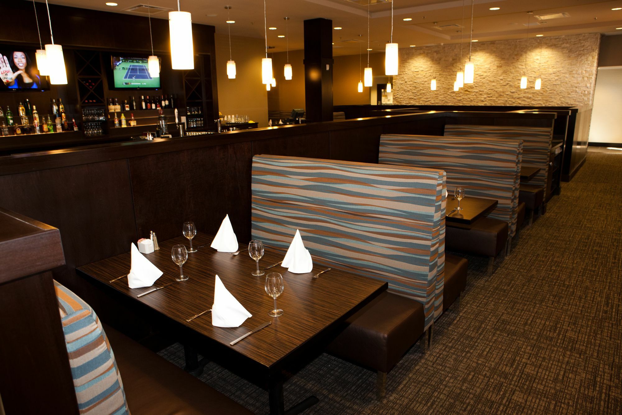 Holiday Inn Hotel&Suites Red Deer, an IHG Hotel Buitenkant foto