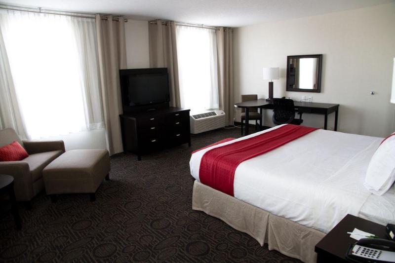 Holiday Inn Hotel&Suites Red Deer, an IHG Hotel Buitenkant foto